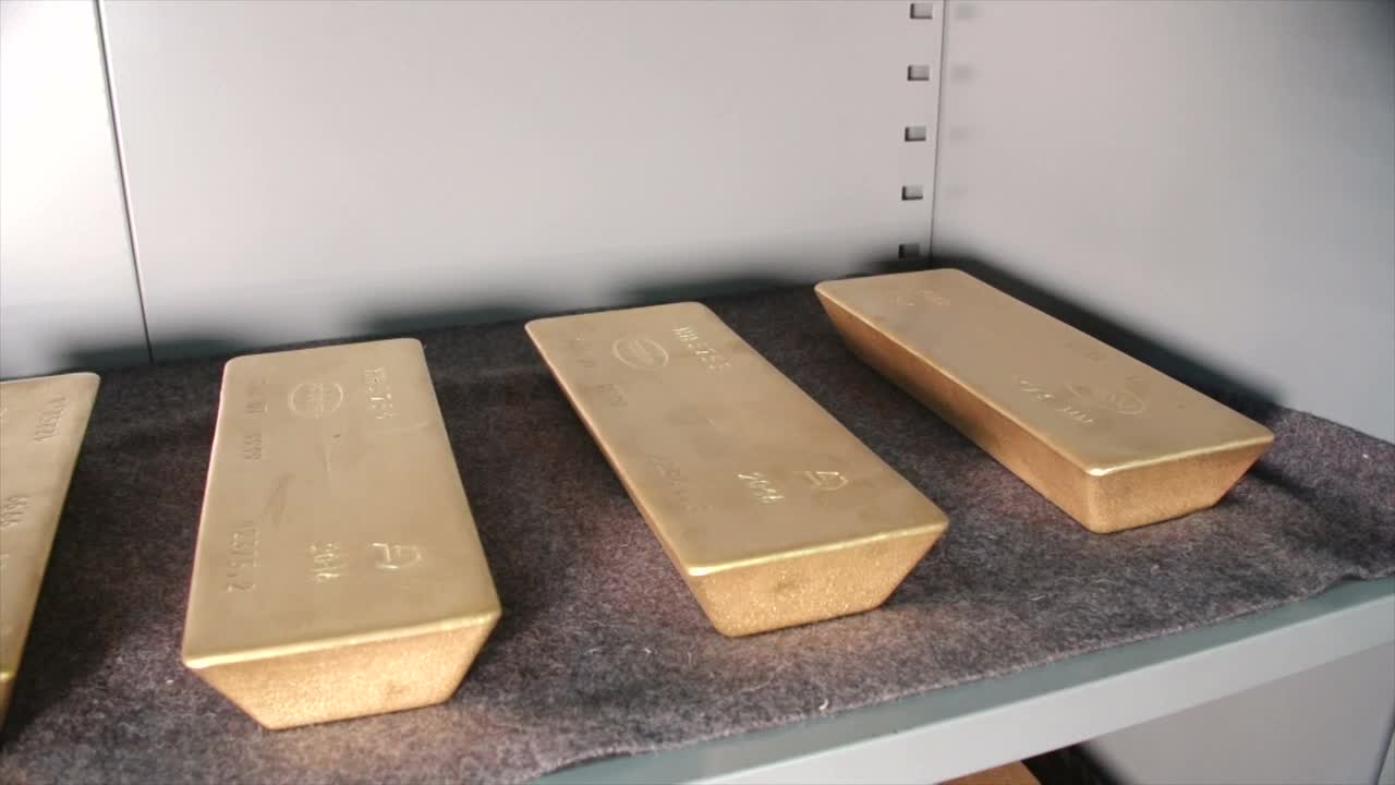 Stock Video Gold Ingots On A Shelf Live Wallpaper For PC