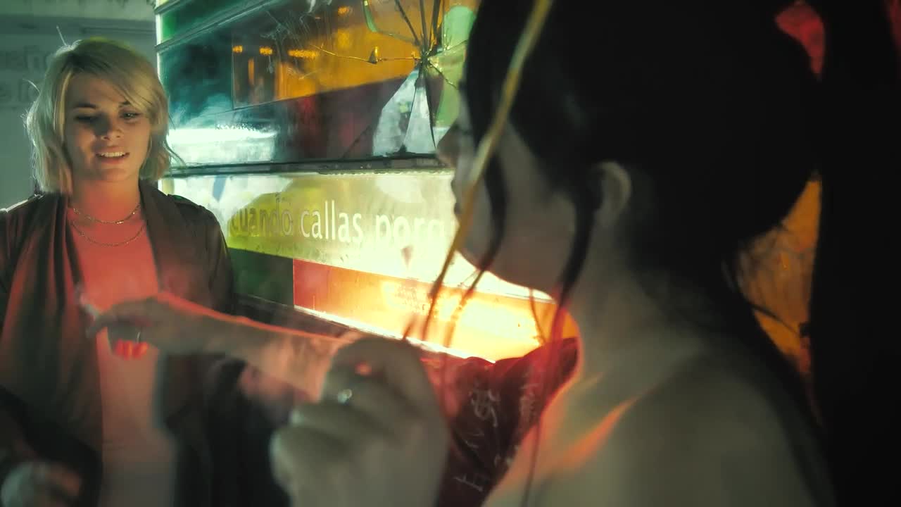 Stock Video Girls Share A Cigarette While Chatting Live Wallpaper For PC