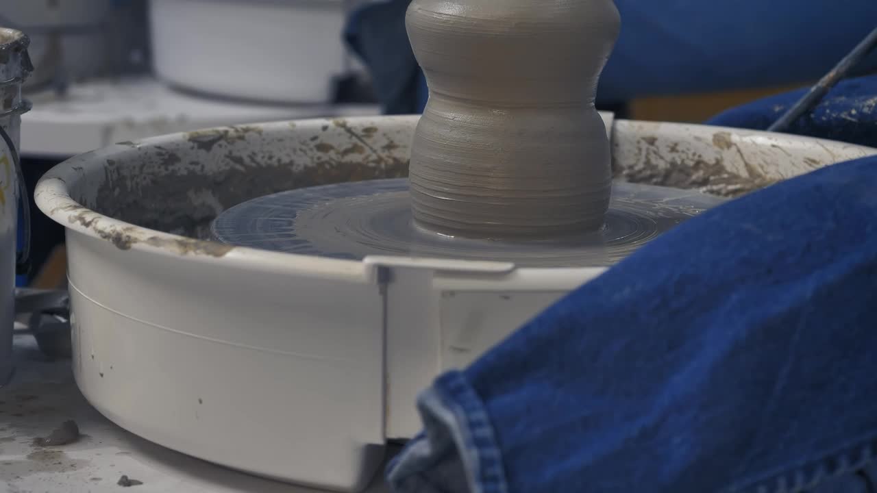 Stock Video Girl Shaping Clay During A Pottery Class Live Wallpaper For PC
