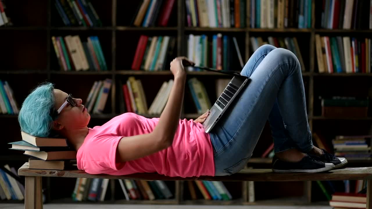 Stock Video Girl Laying Down With Her Laptop Live Wallpaper For PC