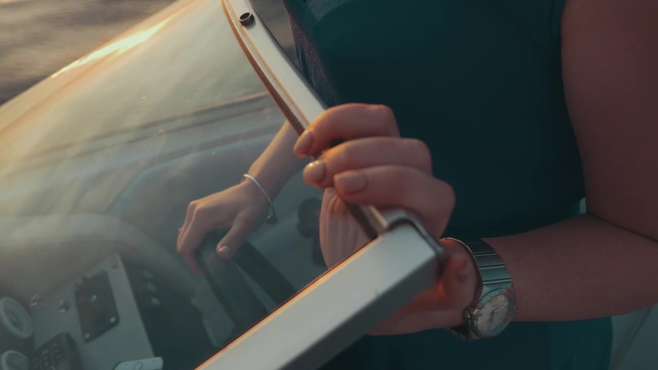 Stock Video Girl Driving A Small Boat Live Wallpaper For PC