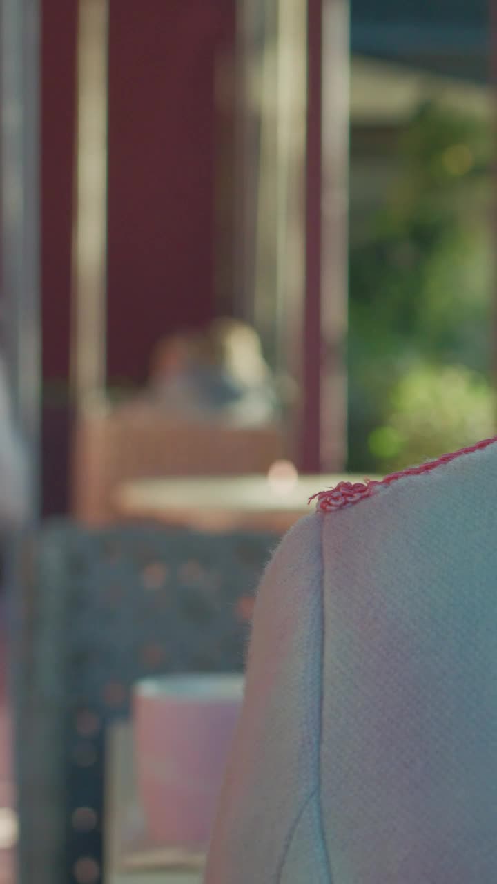 Stock Video Girl Arriving On A Date With A Person Live Wallpaper For PC