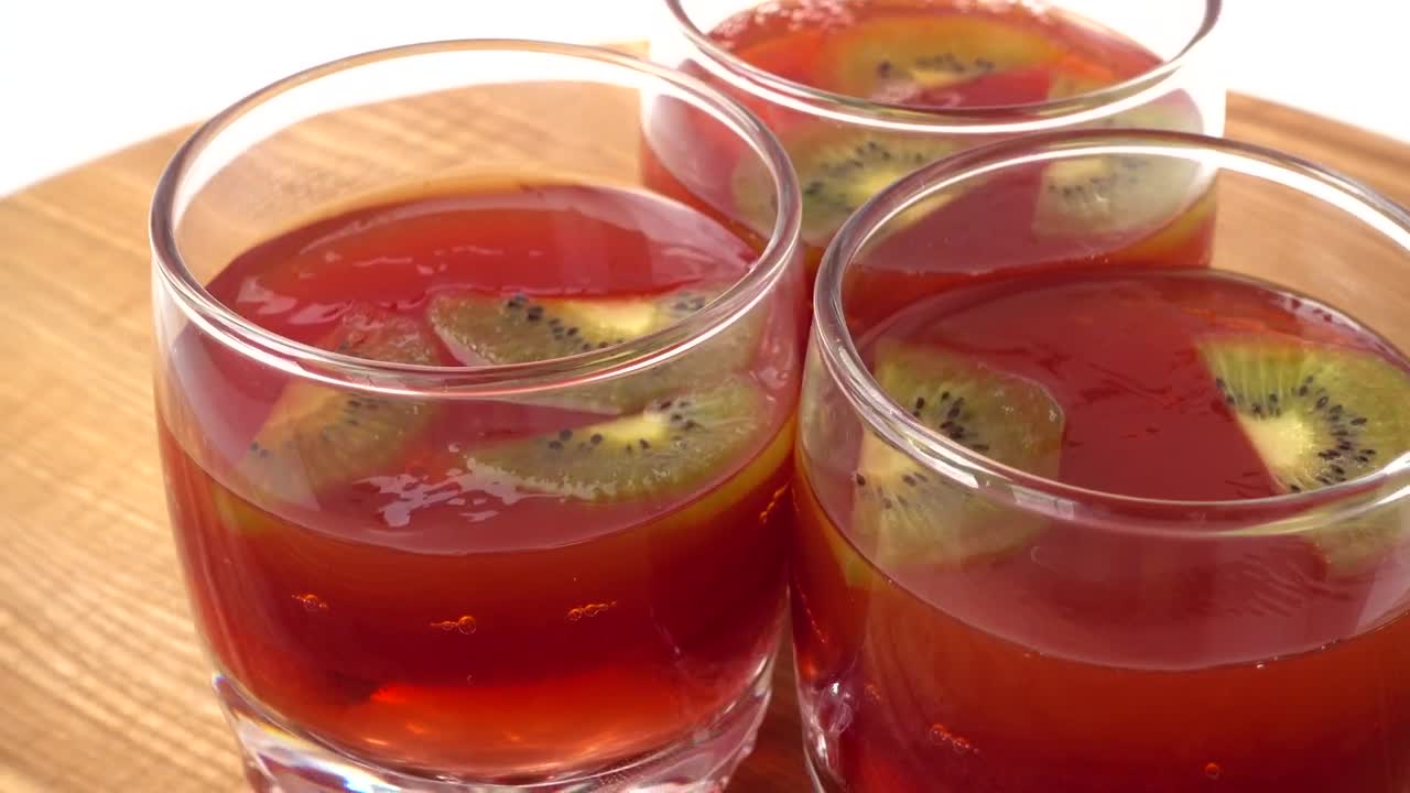 Stock Video Gelatin Decorated With Kiwi Live Wallpaper For PC