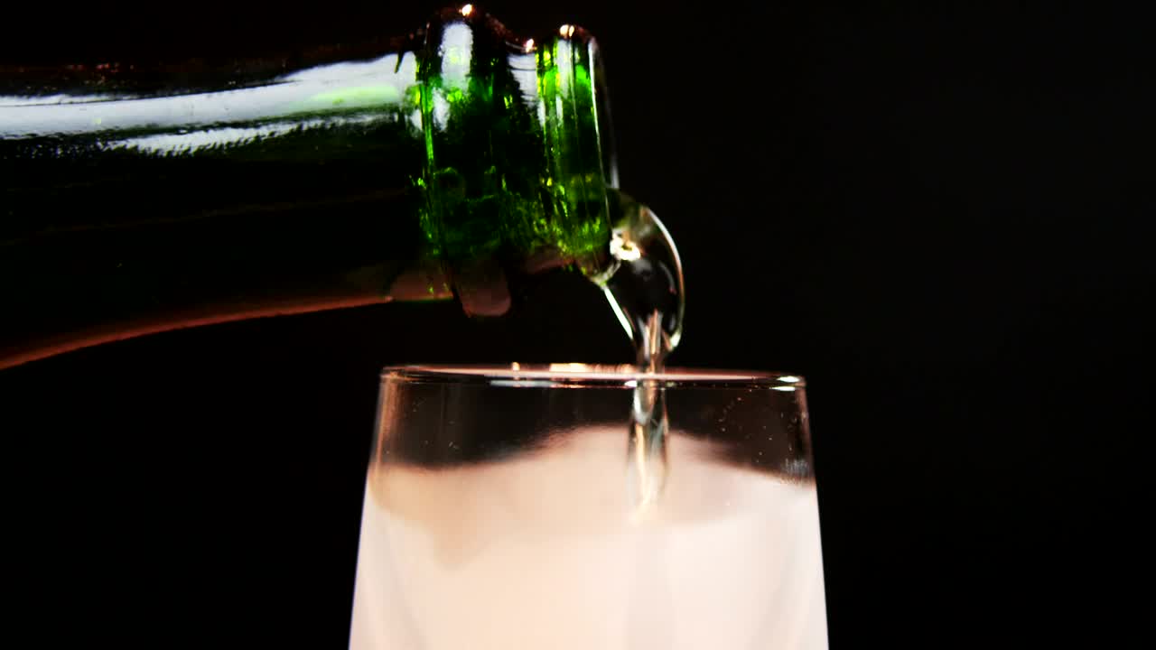 Stock Video Frosted Champagne Glass Live Wallpaper For PC