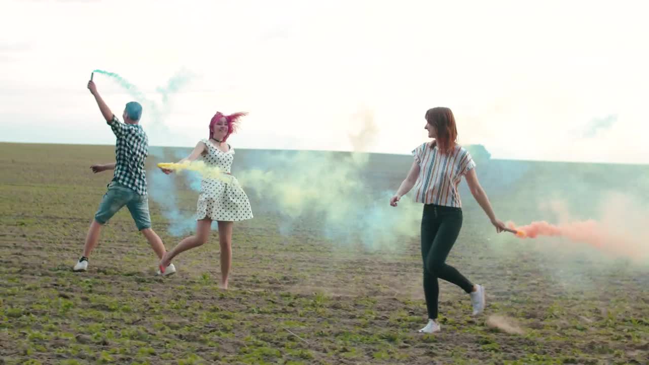 Stock Video Friends With Colored Smoke Bombs Live Wallpaper For PC