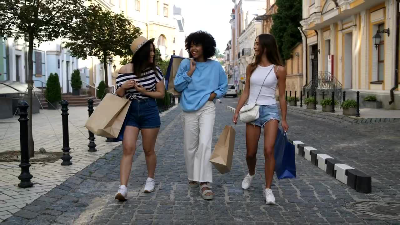 Stock Video Friends Walking Through Town Live Wallpaper For PC