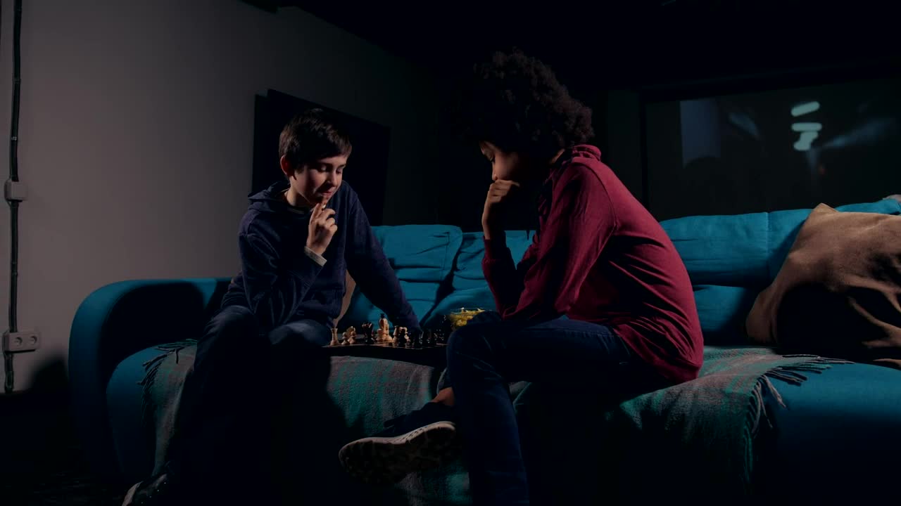 Stock Video Friends Playing A Game On The Sofa Live Wallpaper For PC