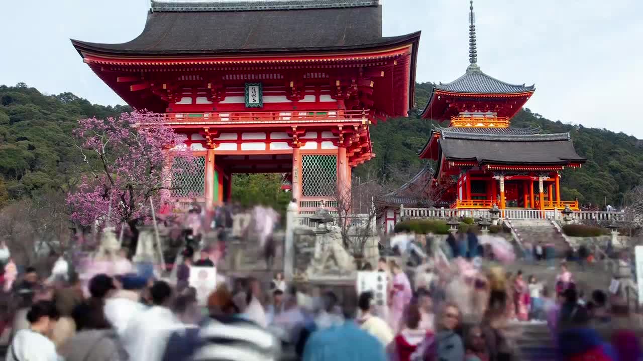 Stock Video Kyoto Historic Temple With Tourism Animated Wallpaper