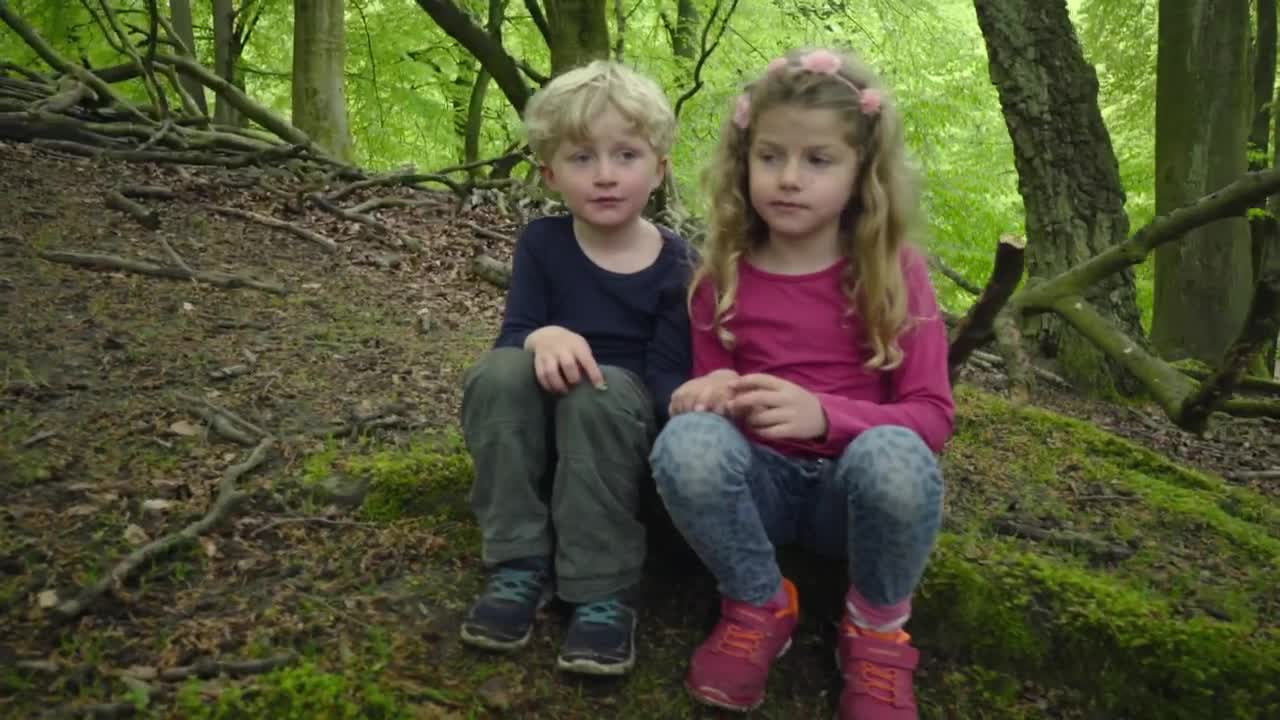 Stock Video Kids Sitting Together Animated Wallpaper