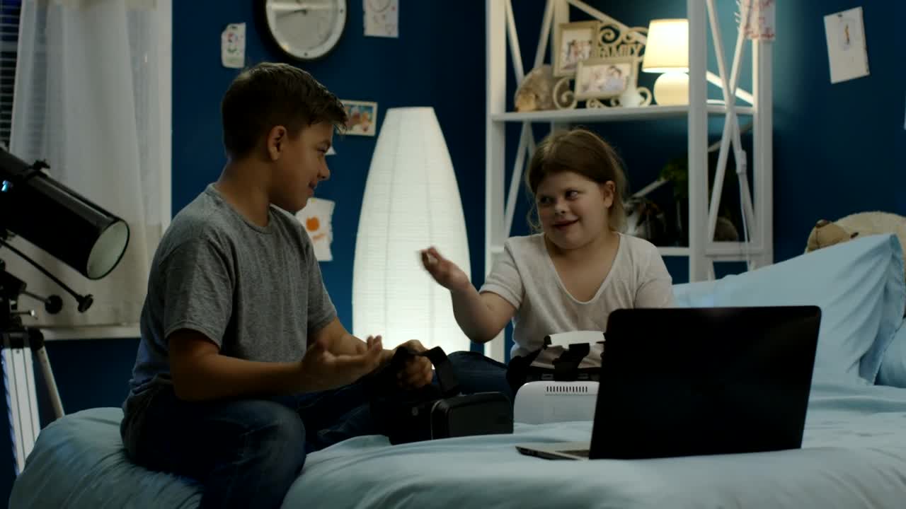 Stock Video Kids Playing With Vr Technology In The Bedroom Animated Wallpaper