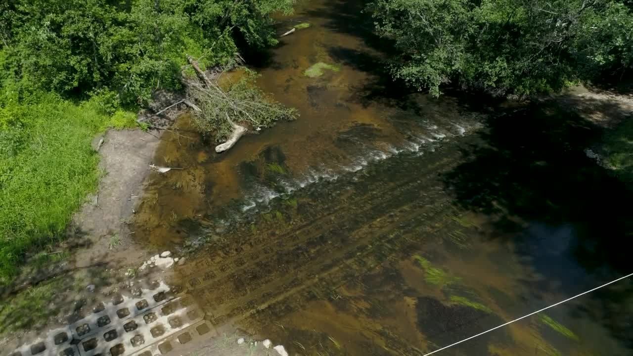 Stock Video Jeep Car Crossing The River In The Wilderness Animated Wallpaper