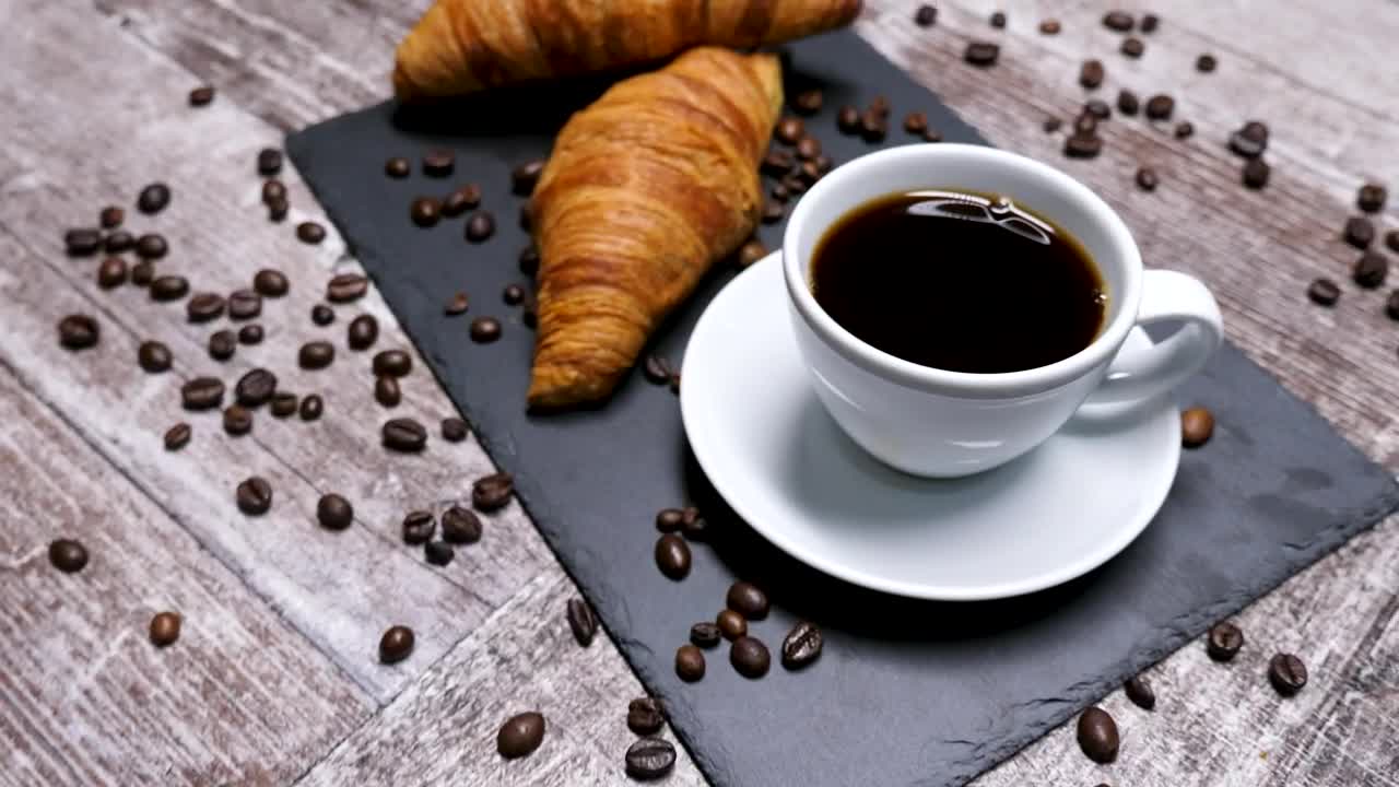 Stock Video Isometric View Of Coffee Beans Croissants And Cappuccino Animated Wallpaper