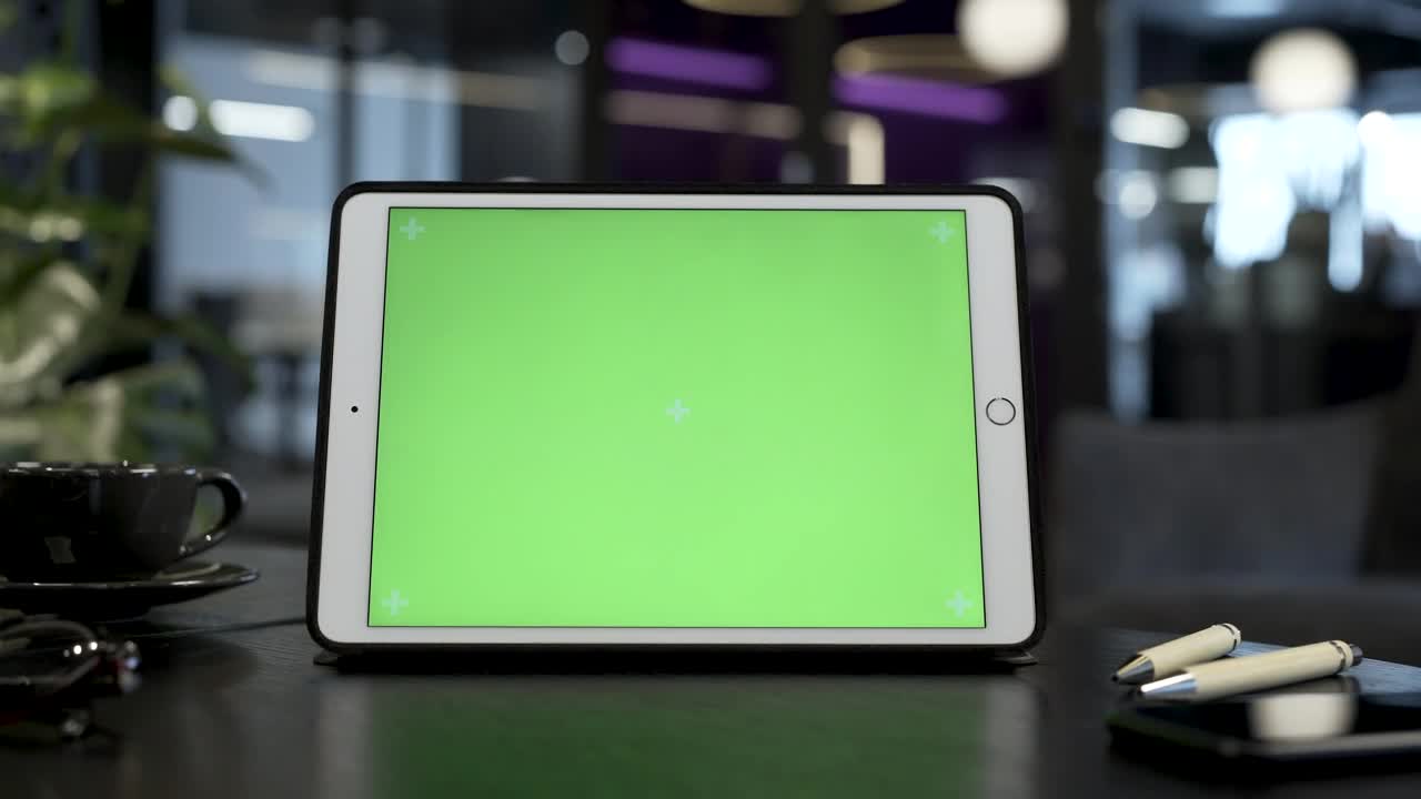 Stock Video Ipad With Greenscreen Animated Wallpaper