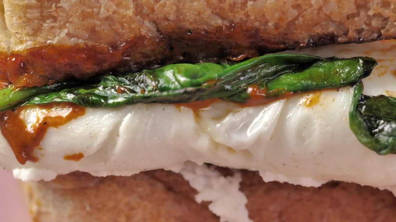 Stock Video Interior Of A Sandwich Seen From The Side Animated Wallpaper