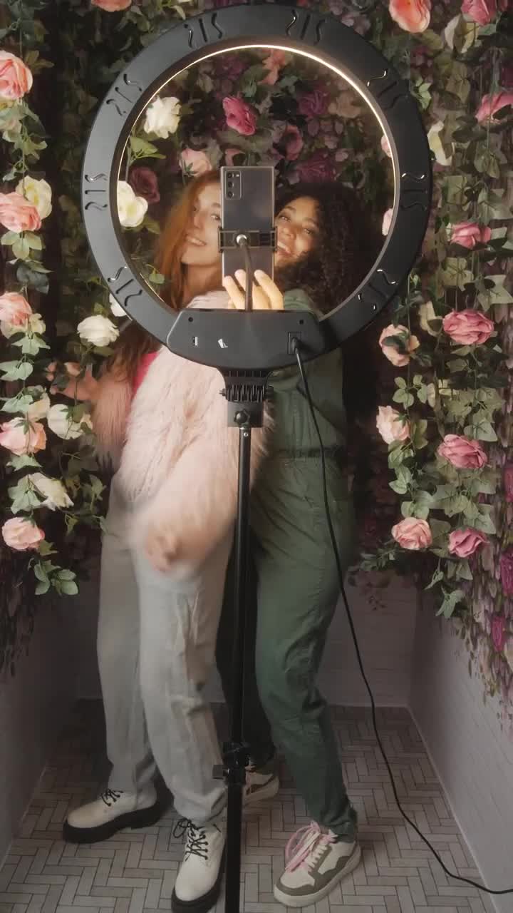 Stock Video Influencers Dancing In A Recording A Tik Tok Video Animated Wallpaper