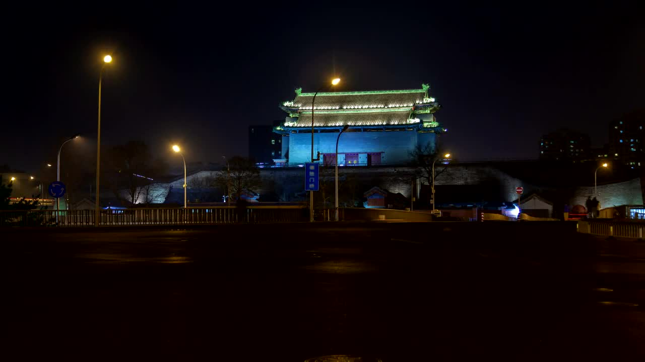 Stock Video Iluminated Chinese Historic Building And Traffic Animated Wallpaper