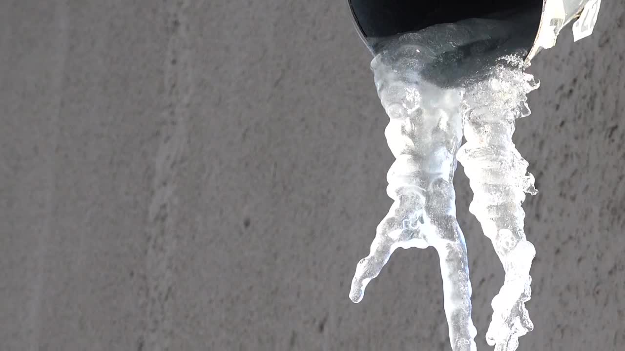 Stock Video Icicles Dripping Water Animated Wallpaper