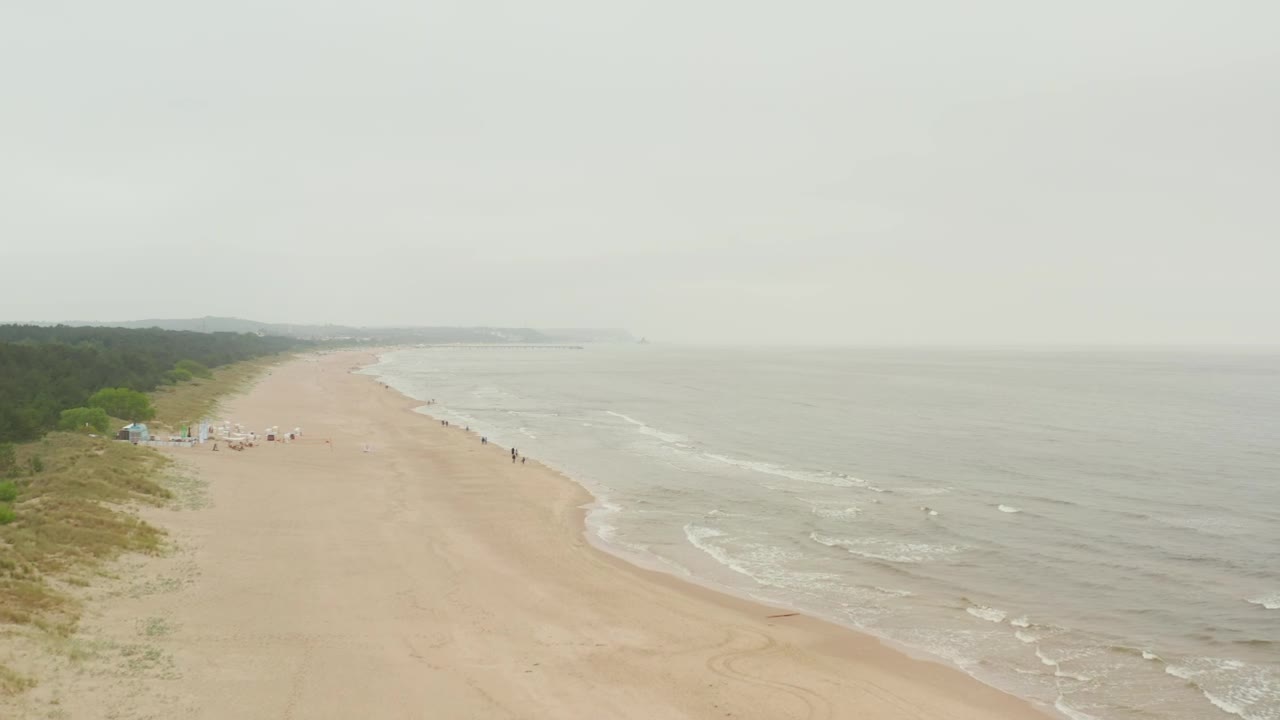 Stock Video Huge Lonely Beach Overlooking The Skyline Animated Wallpaper