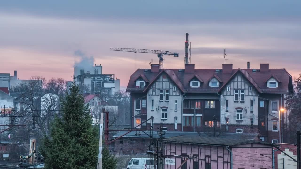 Stock Video Houses And Crane Time Lapse Animated Wallpaper