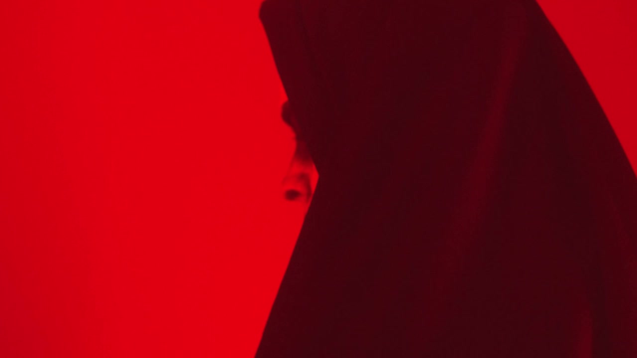 Stock Video Horrifying Face Of A Ghost Nun Animated Wallpaper