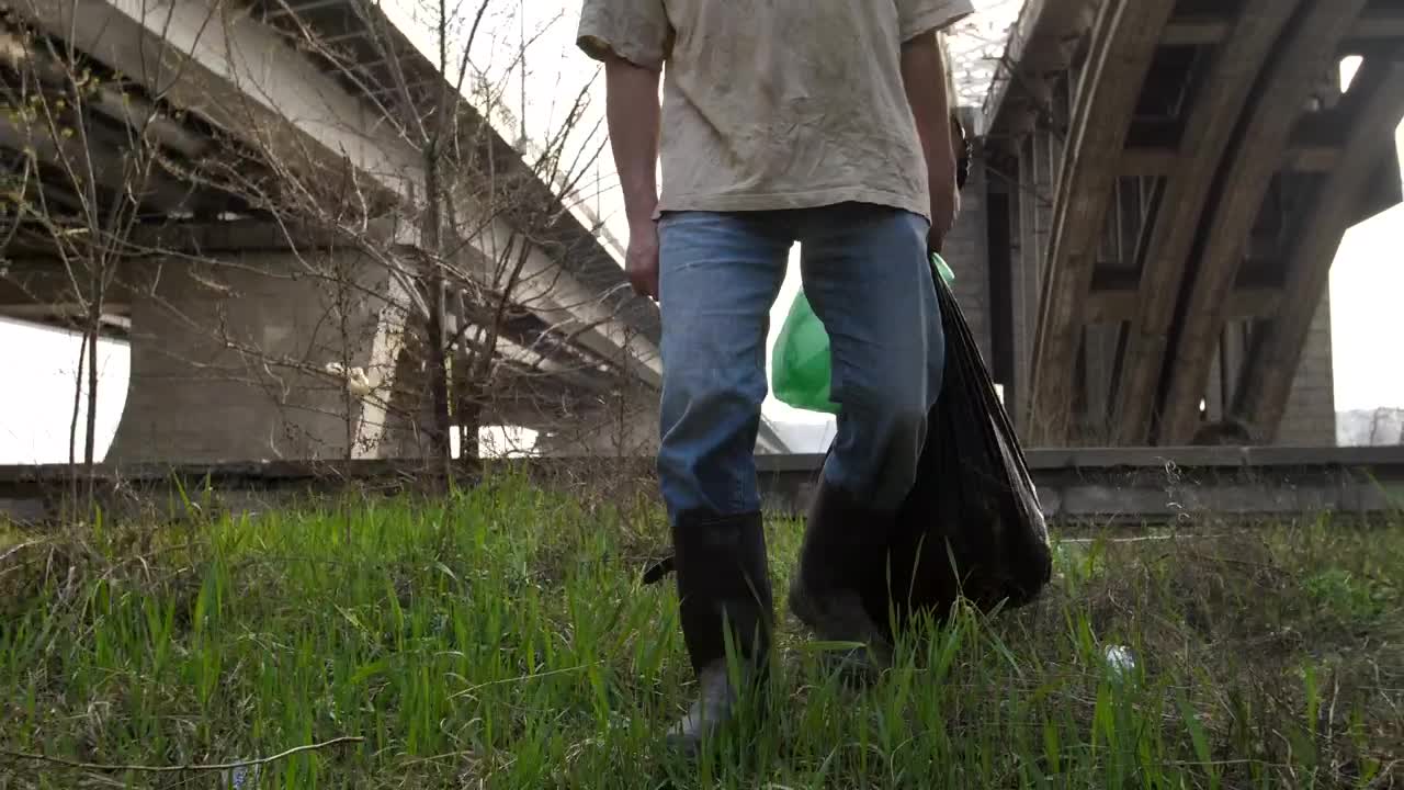 Stock Video Homeless Man With Plastic Bags Animated Wallpaper
