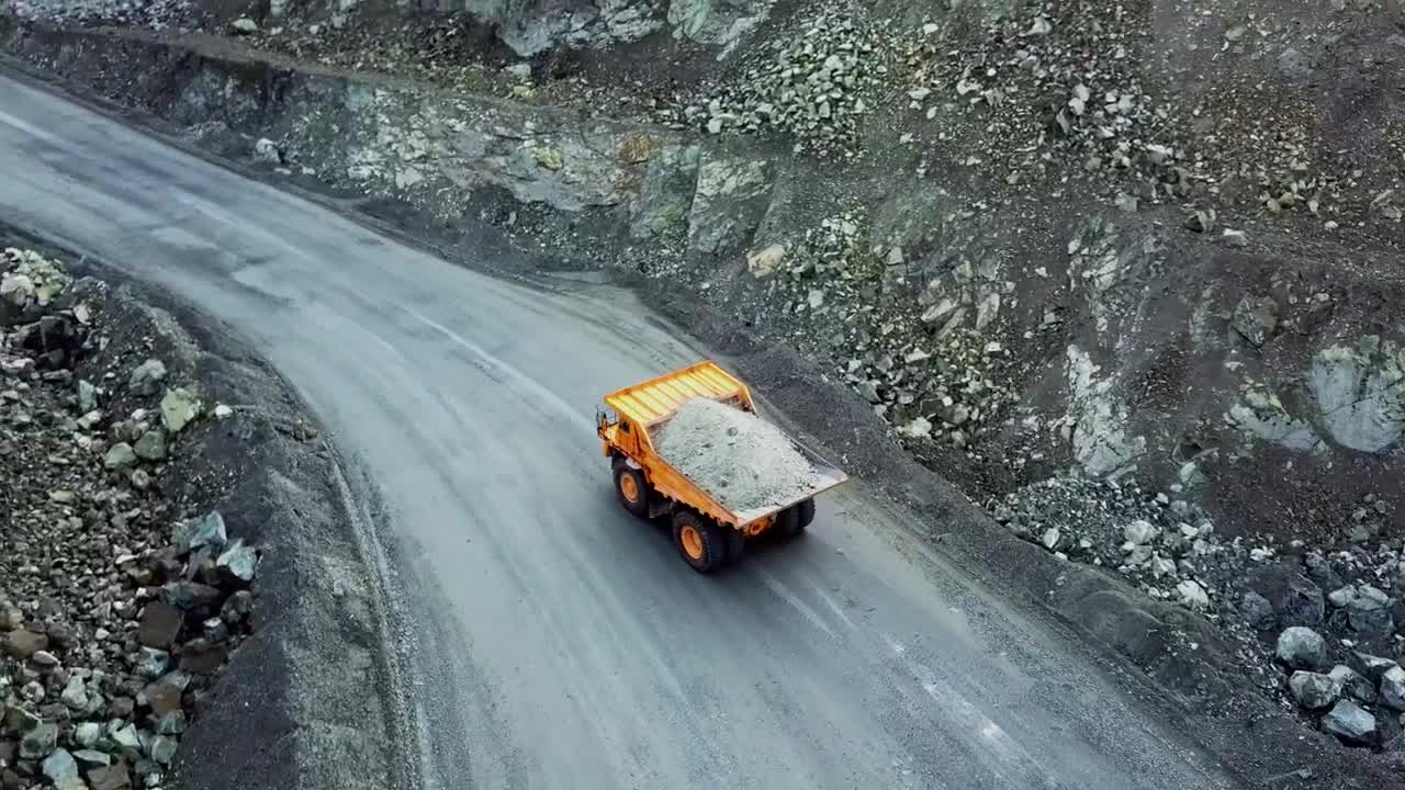 Stock Video Heavy Truck Transporting Material Animated Wallpaper