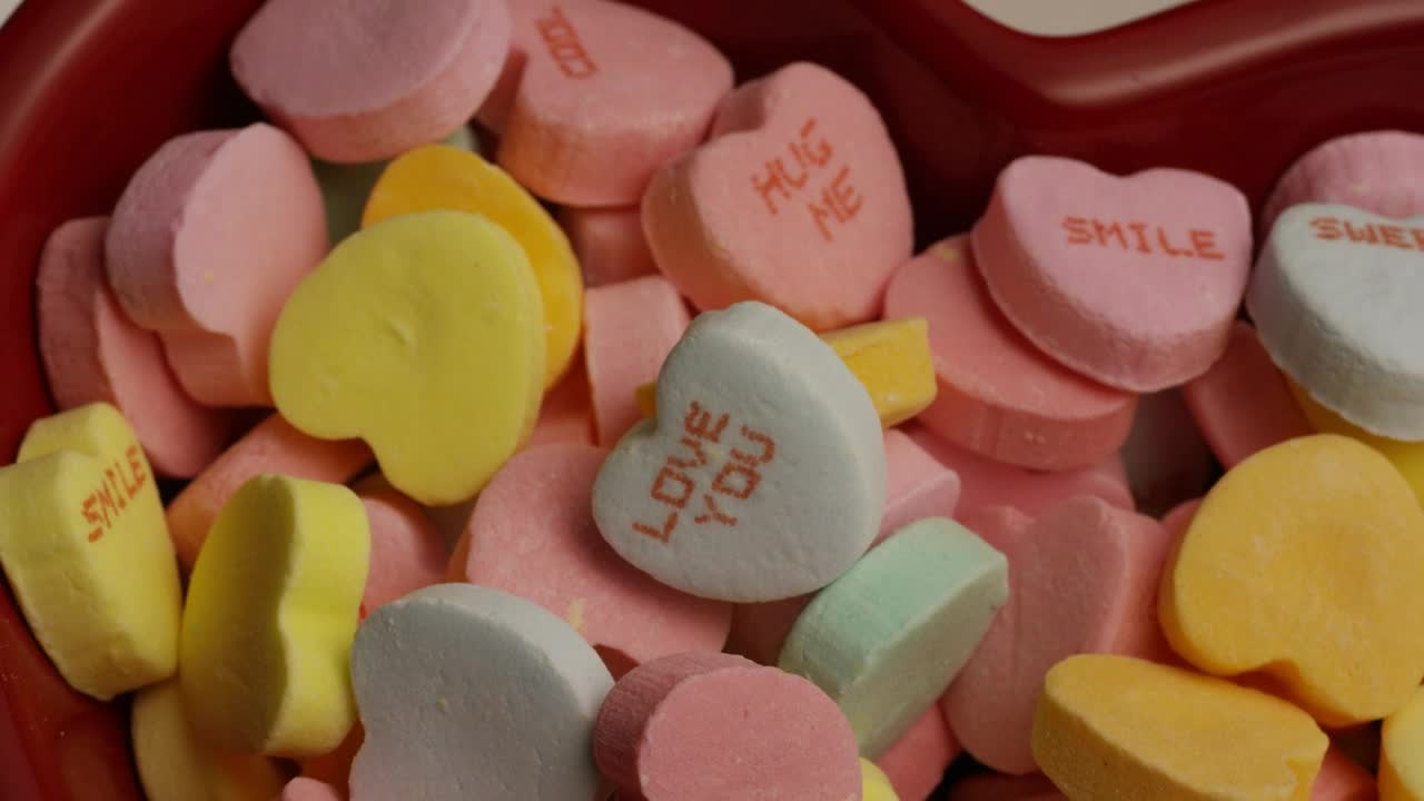 Stock Video Heart Shaped Candy With Messages Animated Wallpaper