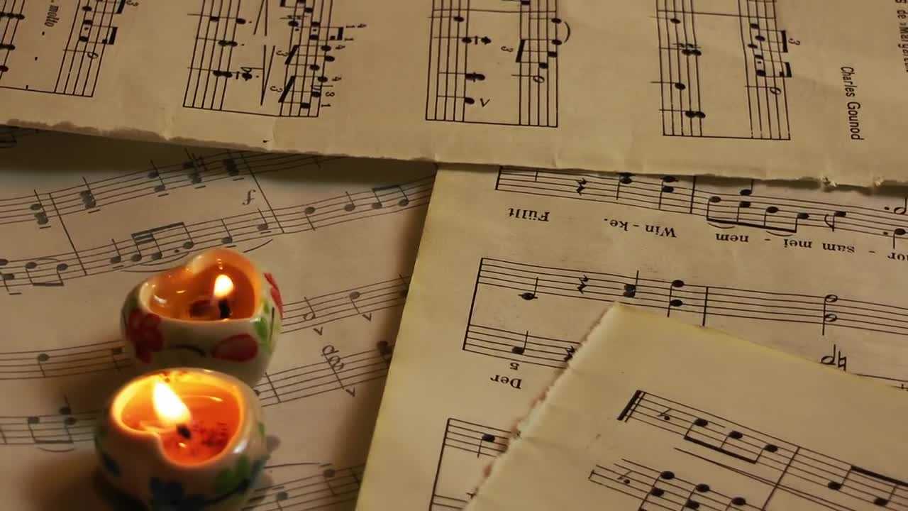 Stock Video Heart Candles On Sheet Music Animated Wallpaper