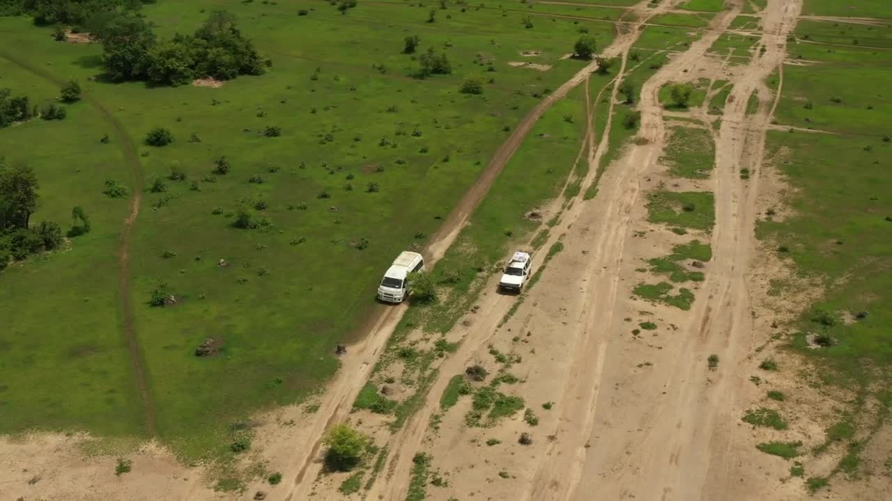 Stock Video Heading Across Mali By Car Animated Wallpaper