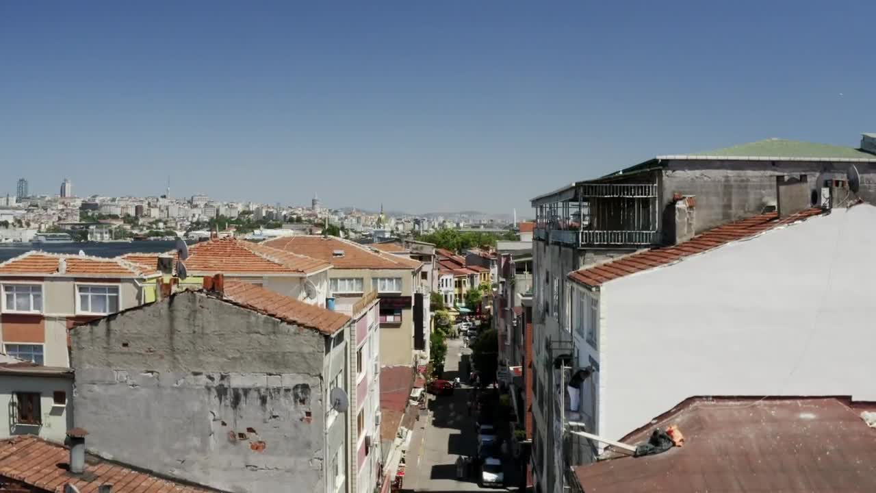 Stock Video Heading Above The Town Animated Wallpaper