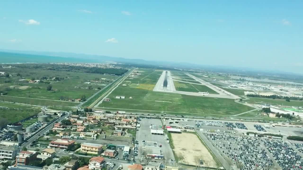 Stock Video Hard Landing At An Airport Animated Wallpaper