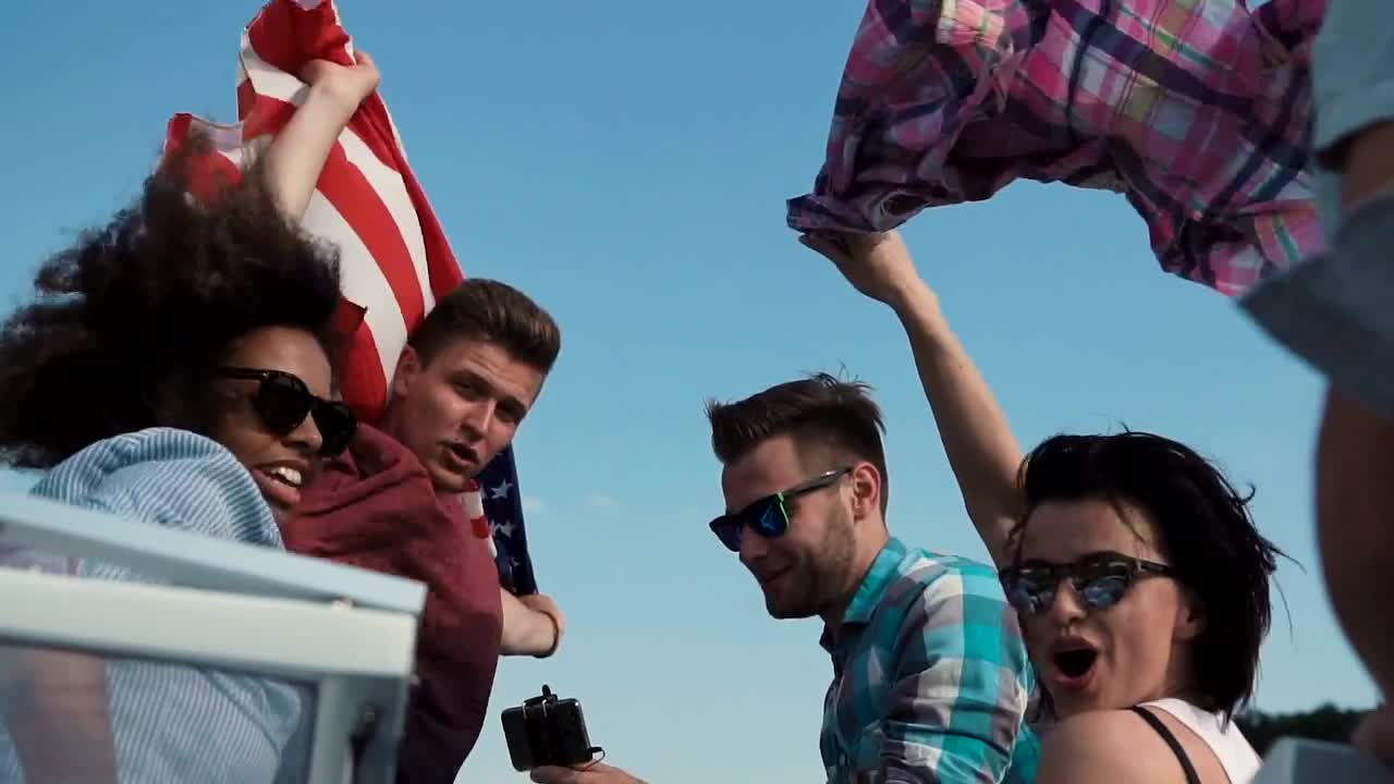 Stock Video Happy Friends Celebrating On A Boat Animated Wallpaper