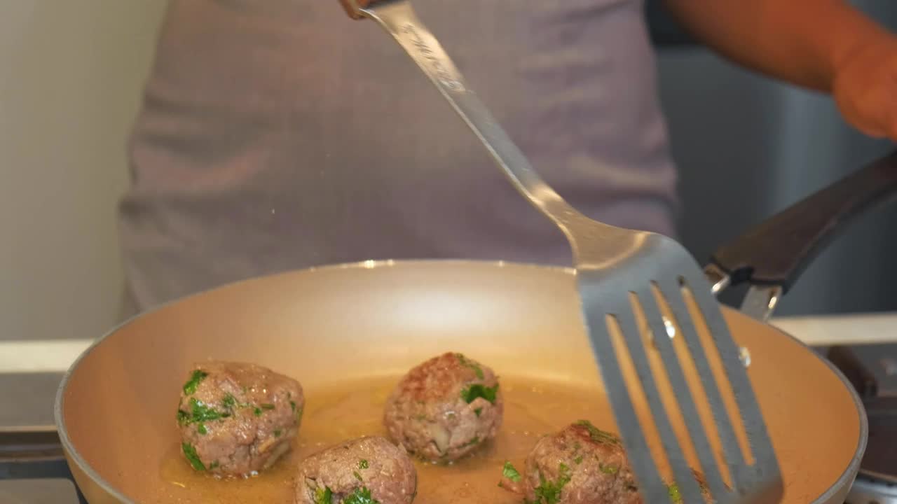 Stock Video Happy Couple While Cooking Animated Wallpaper