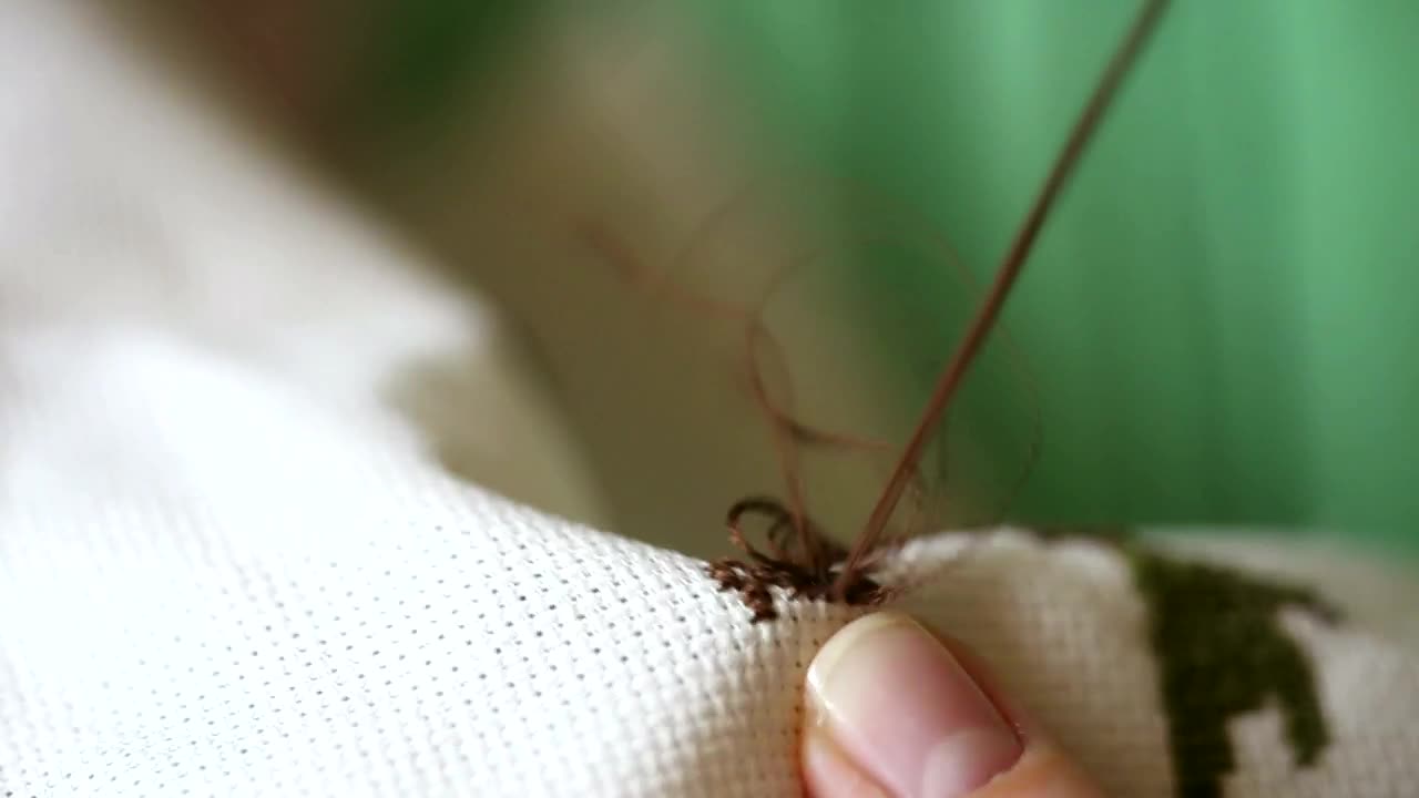 Stock Video Hands Knitting Close Up Animated Wallpaper