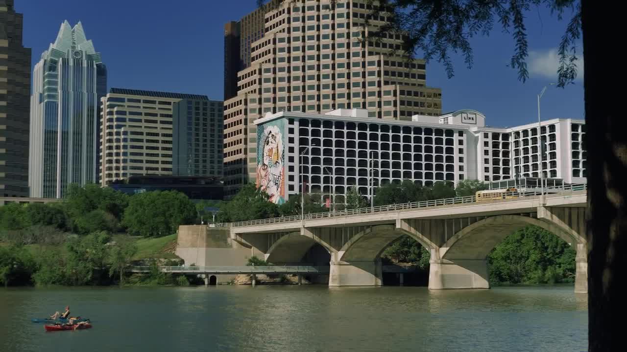 Stock Video Landscape Around A River In A Big City Animated Wallpaper