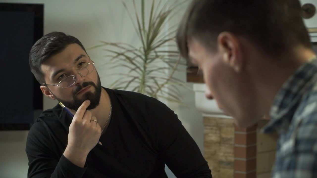 Stock Video Man In Mental Health Treatment With Therapist Animated Wallpaper