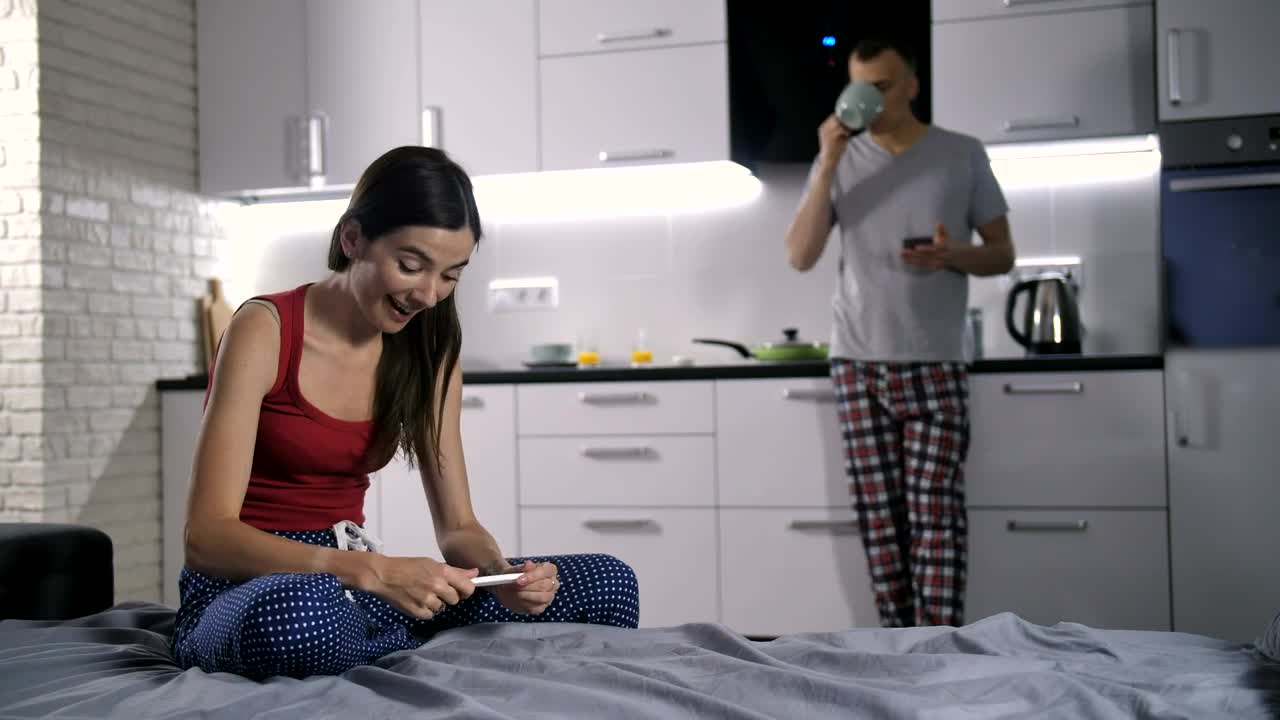 Stock Video Man Holding His Pregnant Wife Animated Wallpaper