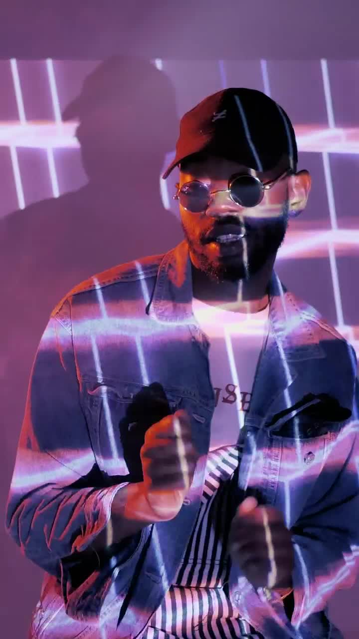 Stock Video Man Dancing And Singing Conceptual Shot Animated Wallpaper