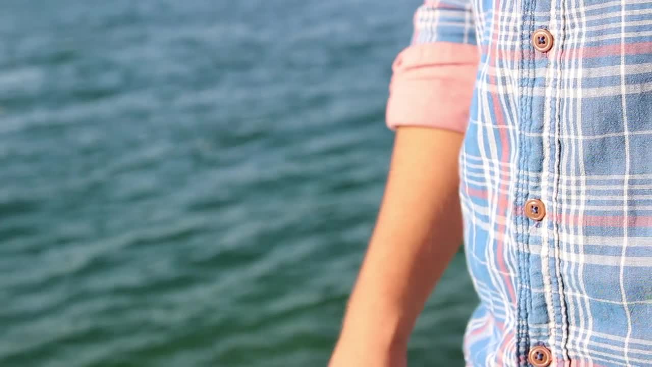 Stock Video Man Checking His Empty Wallet Without Money Animated Wallpaper