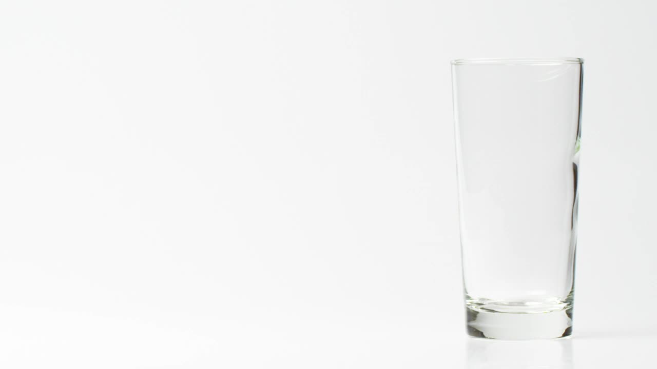 Stock Video Making A Cold Drink Animated Wallpaper