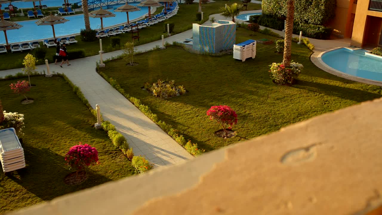 Stock Video Luxury Vacation Apartments Animated Wallpaper