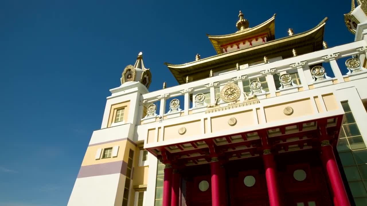 Stock Video Low View Of A Buddhist Temple Animated Wallpaper