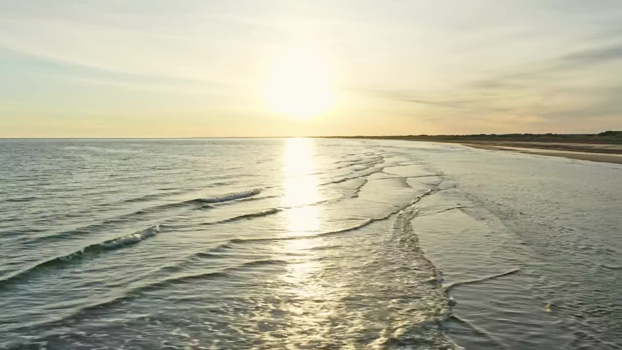 Stock Video Low Tide At The Beach Animated Wallpaper