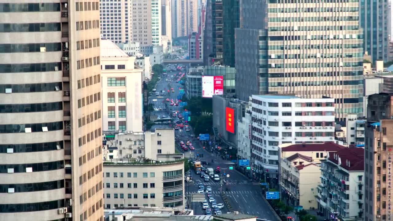 Stock Video Long Avenue In A Huge City From Above Animated Wallpaper