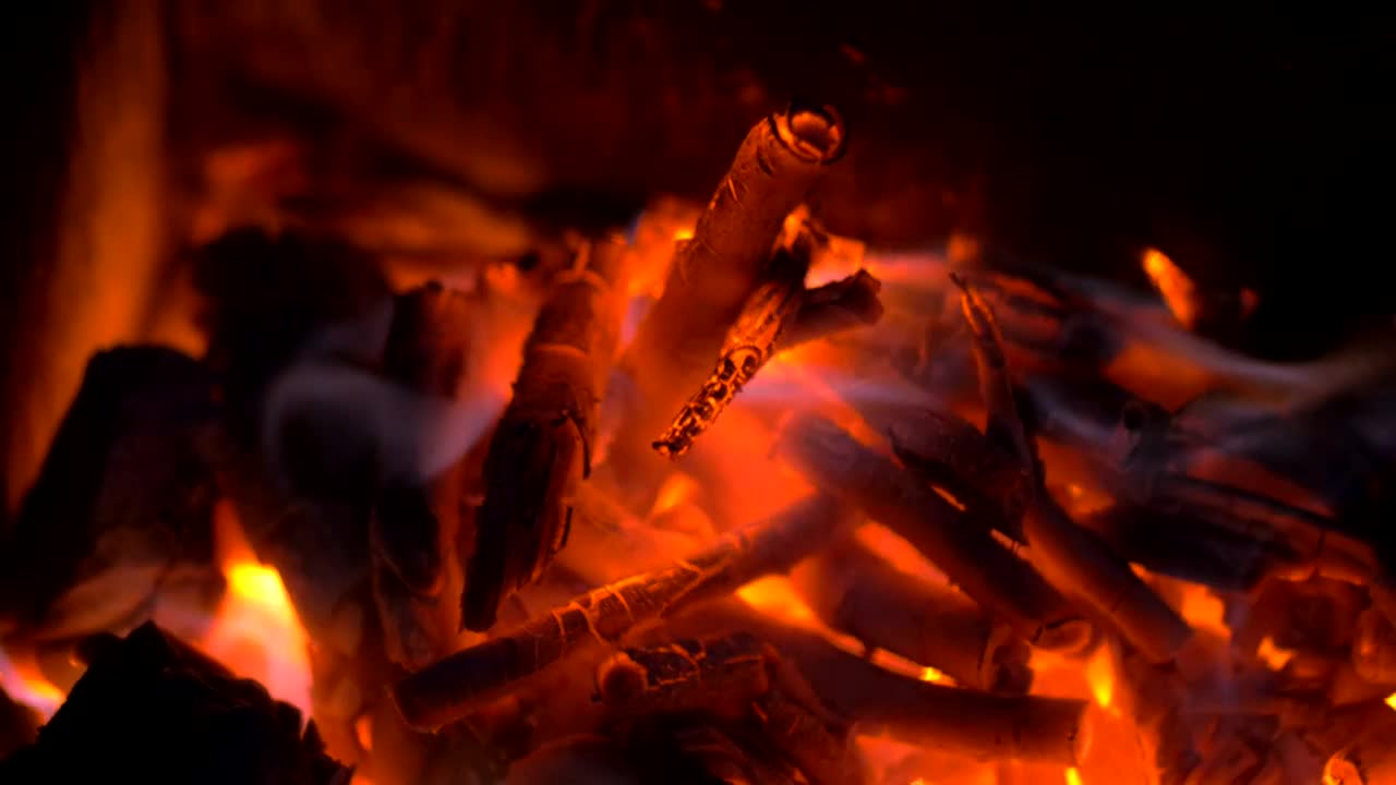 Stock Video Log Fire Burning Hot Animated Wallpaper
