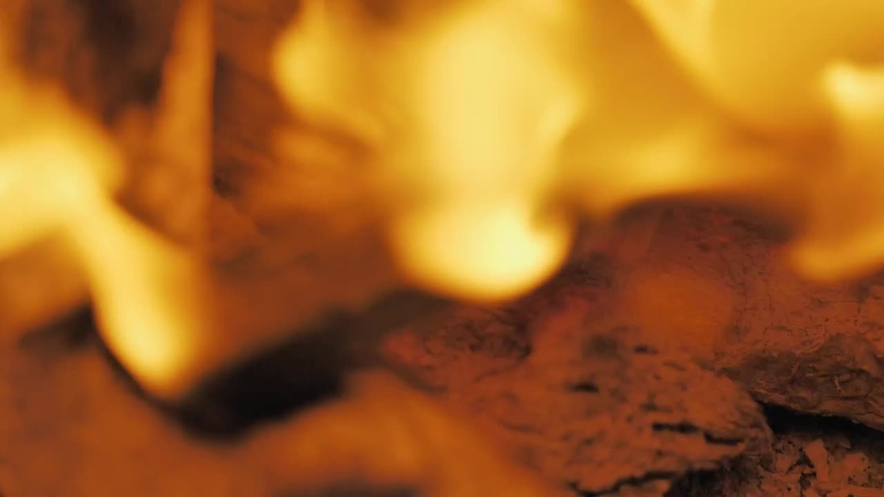 Stock Video Live Fire Burning Wood Slowly Animated Wallpaper