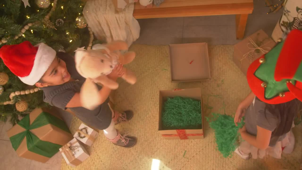 Stock Video Little Sisters Playing Excited On Christmas Day Animated Wallpaper