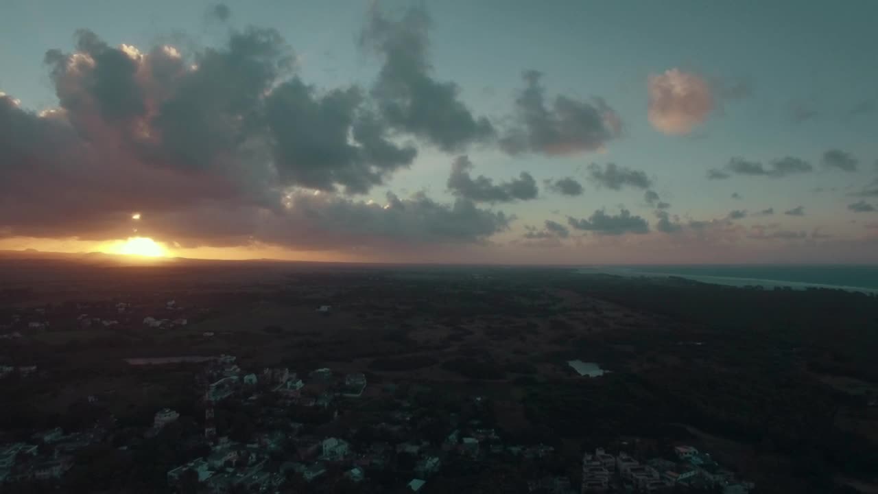 Stock Video Last Of The Daylight On Mauritius Island Animated Wallpaper