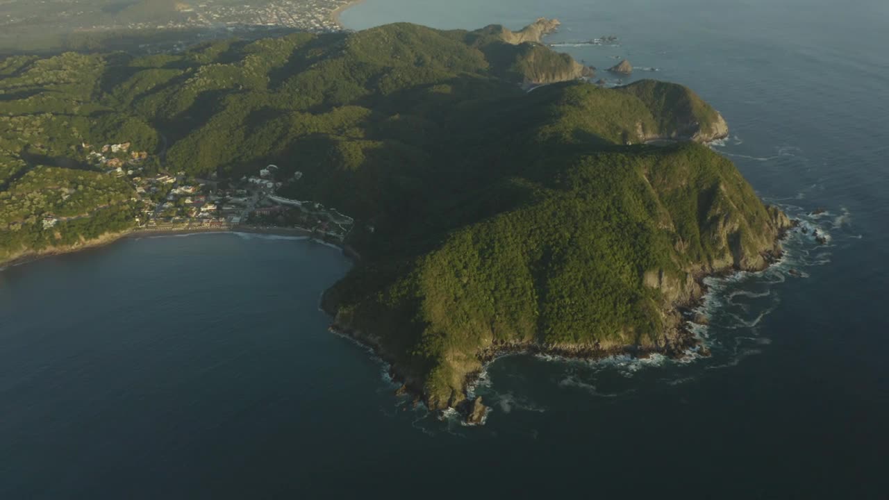 Stock Video Large Island With Mountainous Relief Covered With Trees And Plants Animated Wallpaper