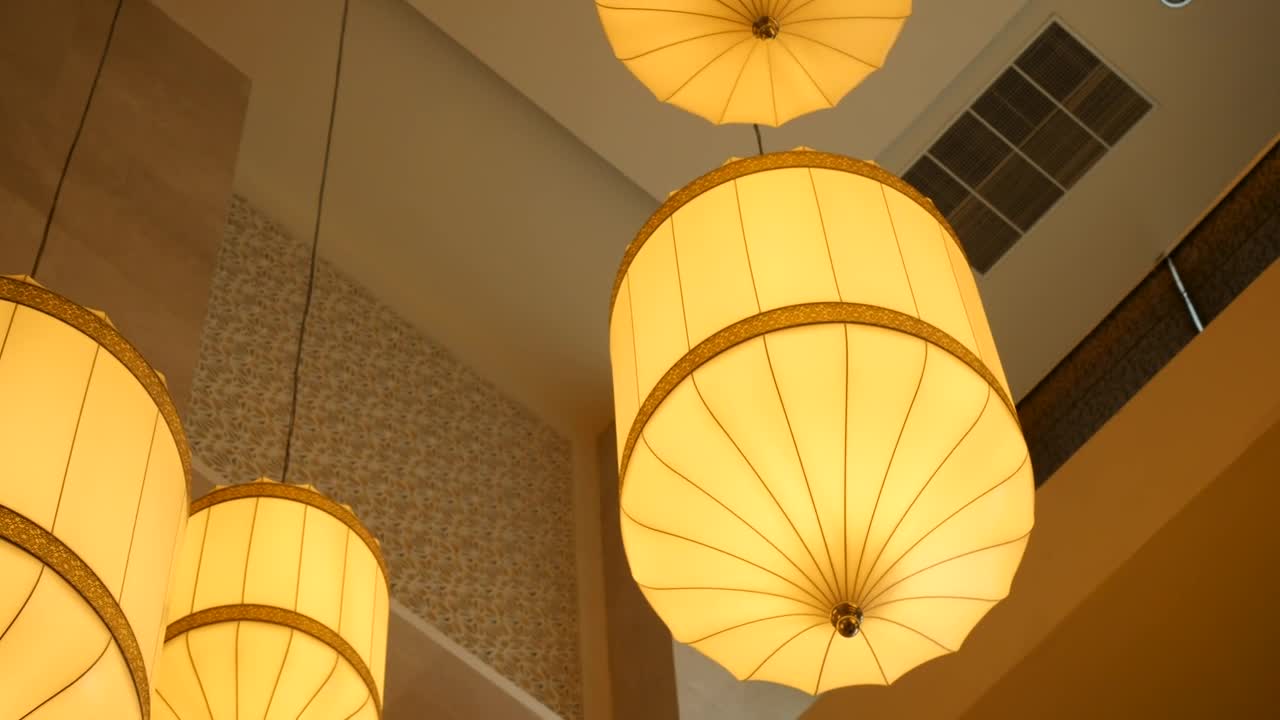 Stock Video Lanterns Handing In A Building Animated Wallpaper